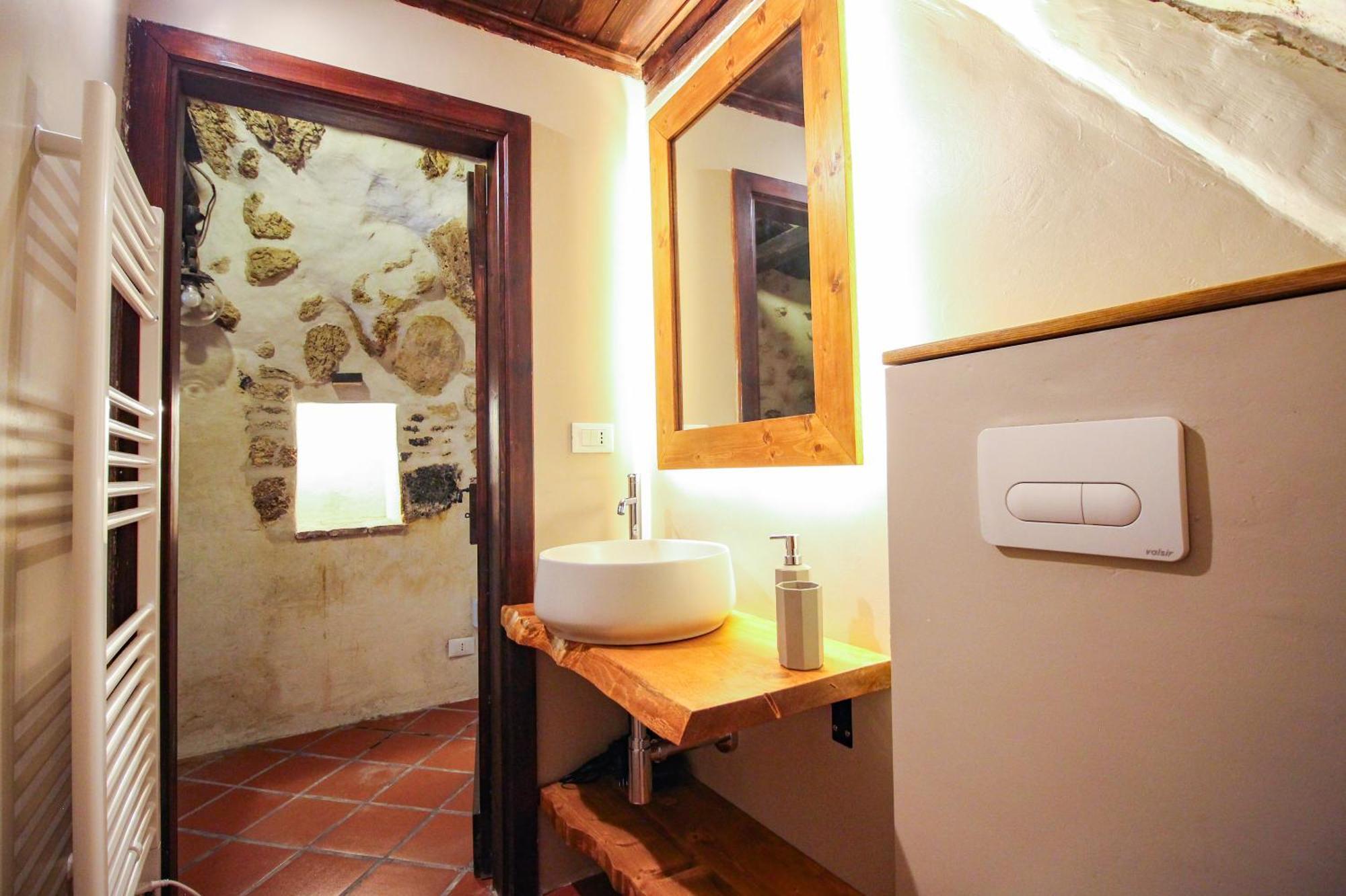 Villa Santo'S House Luxury - Idromassaggio E Doccia Emozionale Santo Stefano Di Sessanio Esterno foto
